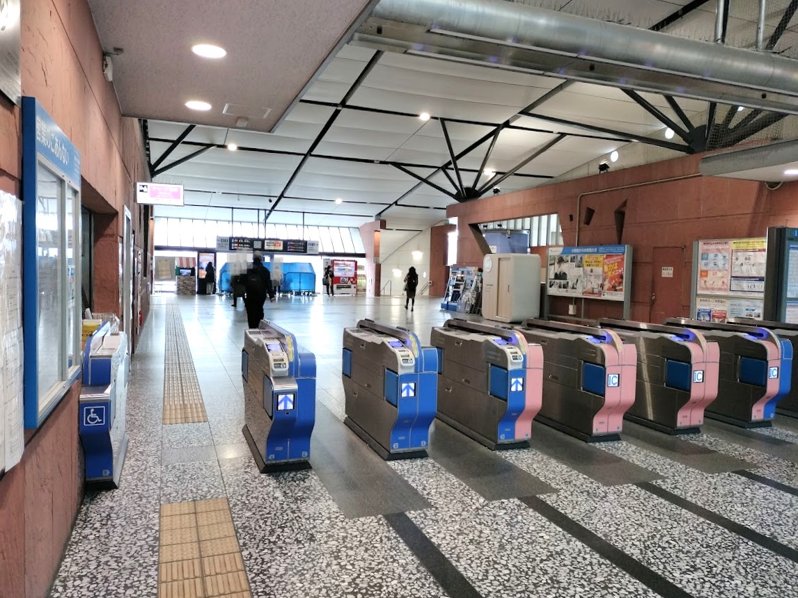 秦野駅