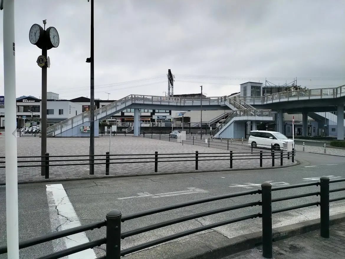 東海大学前駅