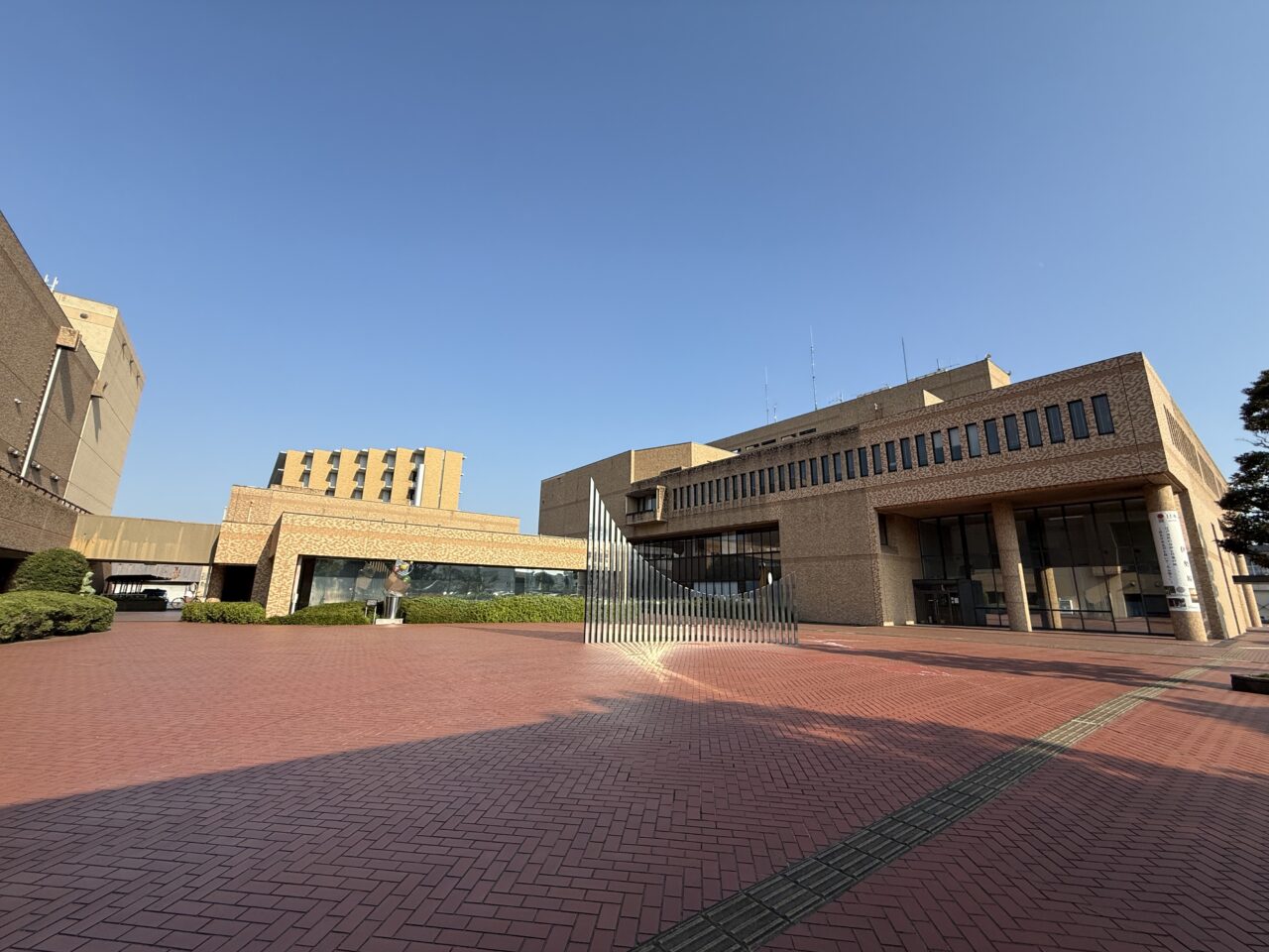 202509_伊勢原市立図書館休館