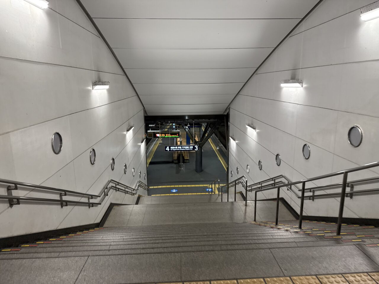 2025秦野駅LUNASEA